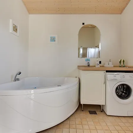 Tatil Evi Three-bedroom Holiday In *
